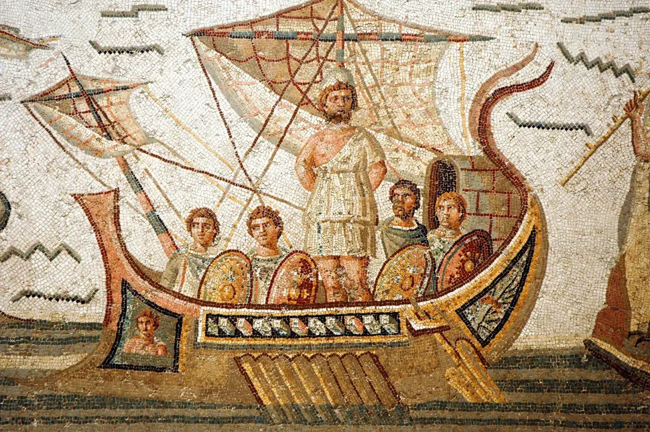 Mosaïque romaine : Ulysse, tel un dieu, mène ses hommes sur un navire, prêt pour l'aventure.